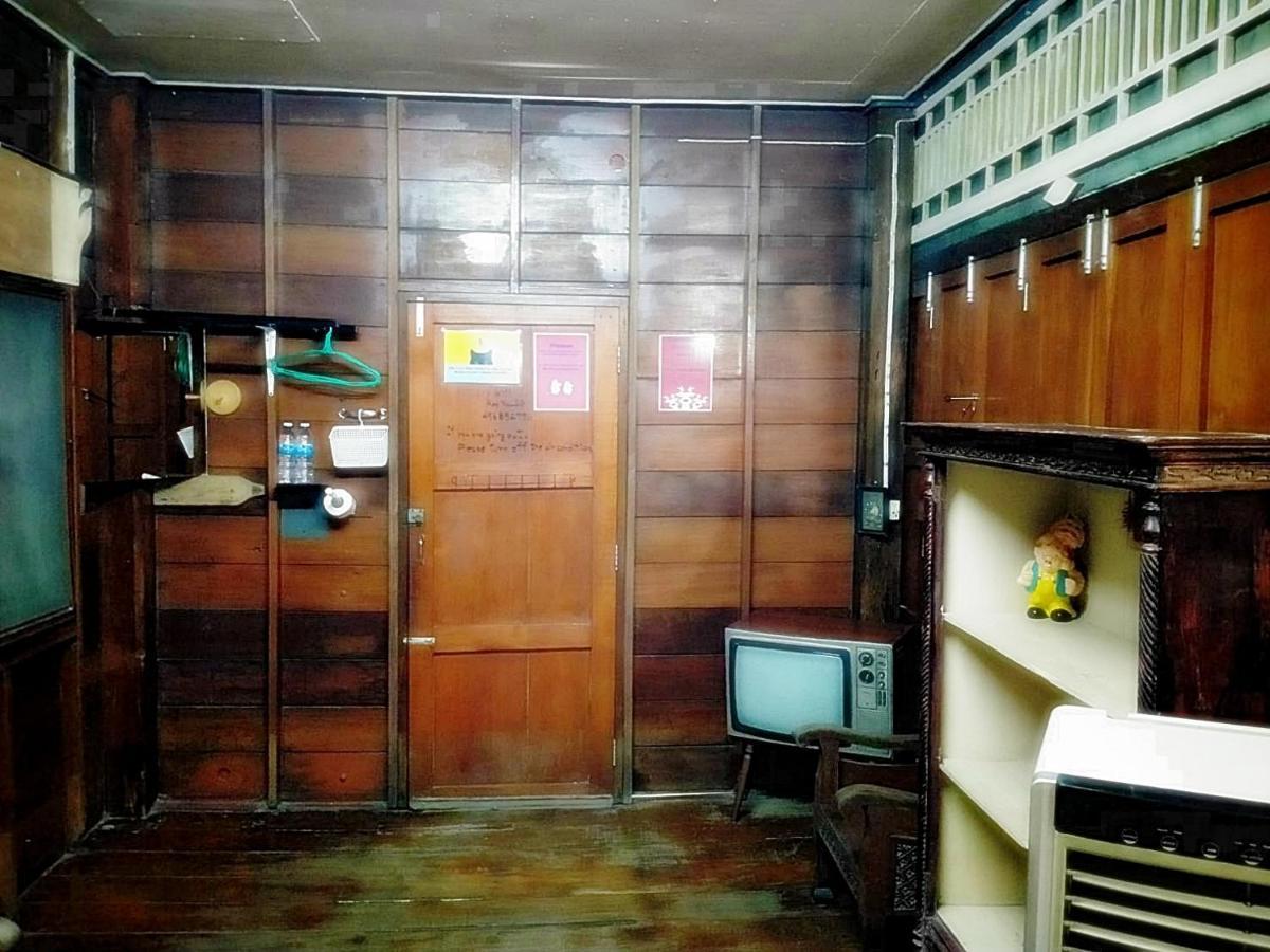Ray Nu Guest House Пра Након Си Аютая Екстериор снимка